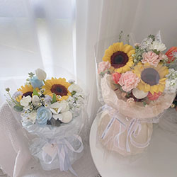 Fluffy Sunflower Bouquet